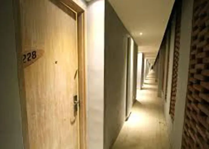 Frii Bali Echo Hotel 3*