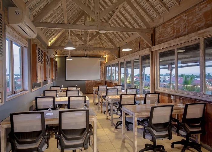 Frii Bali Echo 3* Canggu (Bali)