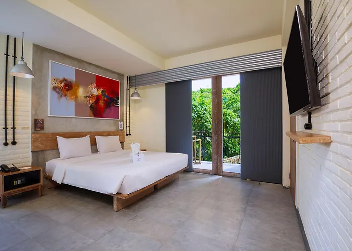 Frii Bali Echo Hotel 3*