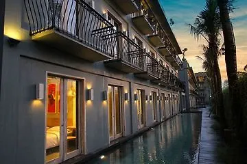 Frii Bali Echo Canggu (Bali)